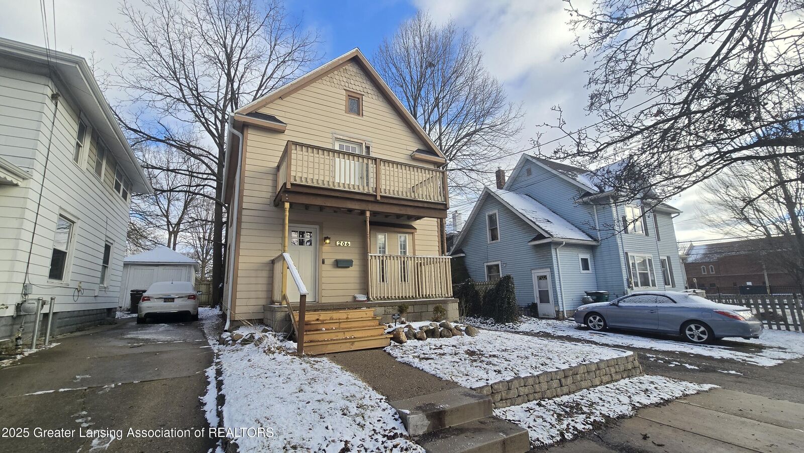 Property Photo: 206 Custer Avenue MI 48912