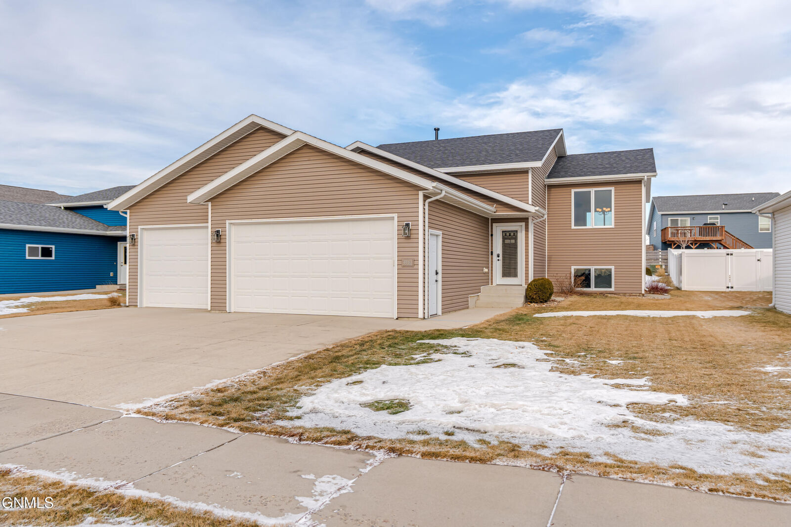 Property Photo:  3916 48th Street NW  ND 58554 