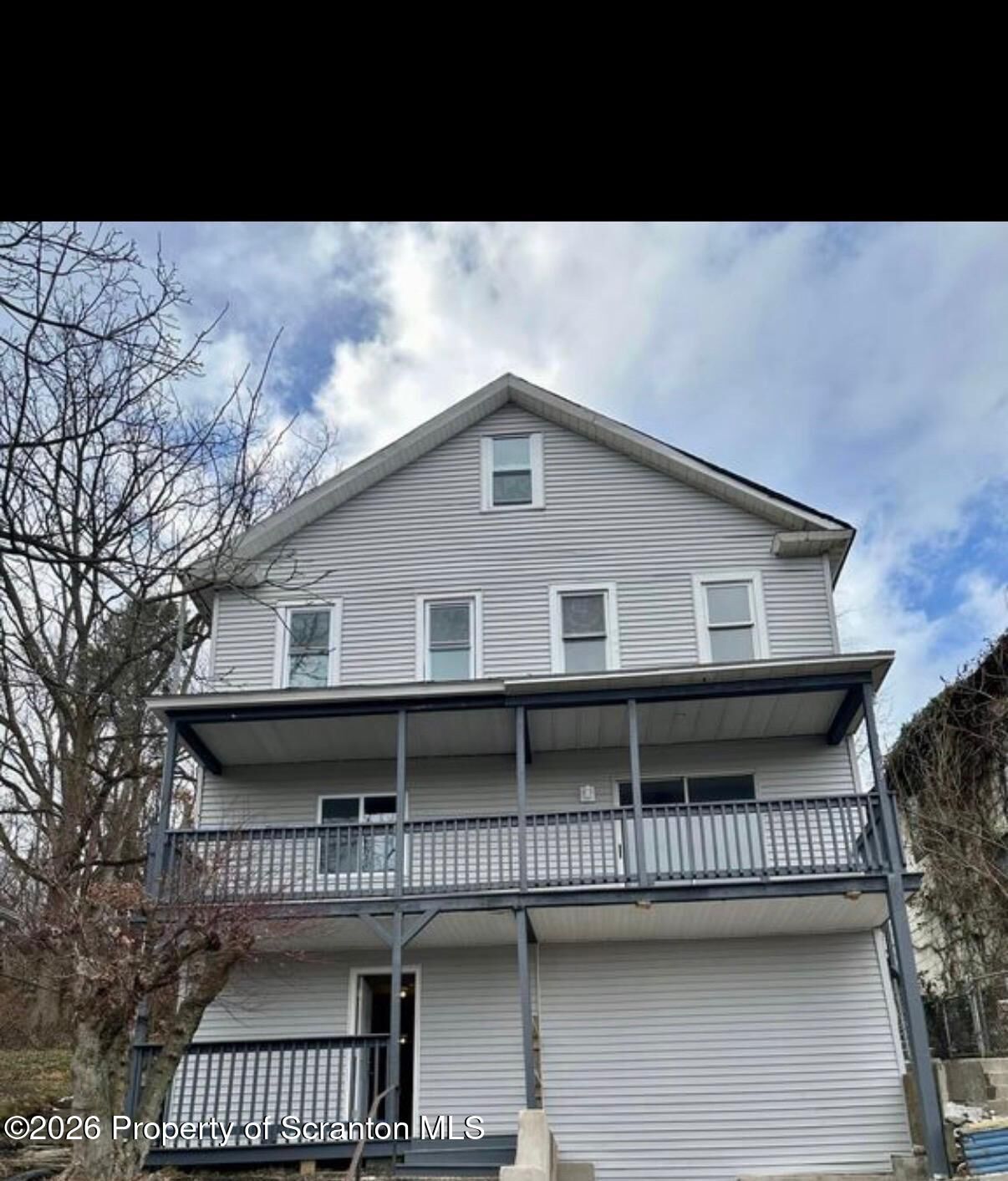 Property Photo: 563 Lee Street PA 18651