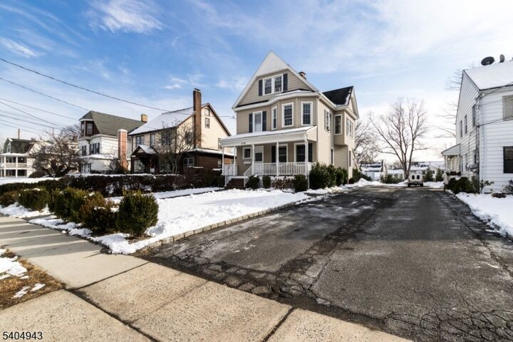 Property Photo:  119 Park St  NJ 07090 