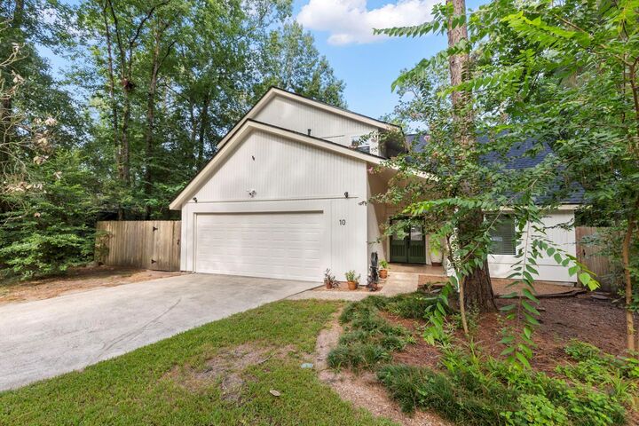 Property Photo:  10 Glorybower Court  TX 77380 
