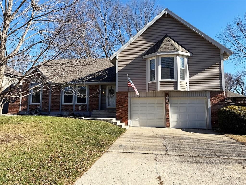 Property Photo: 1608 SW 21st Street MO 64015