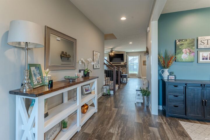 Property Photo:  5430 Bloomsbury Court  IN 47630 