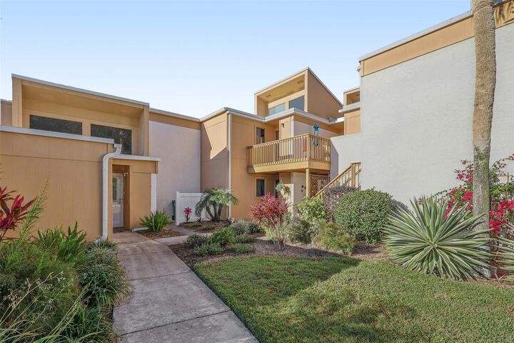 Property Photo:  1051 S Highland Street 3B  FL 32757 