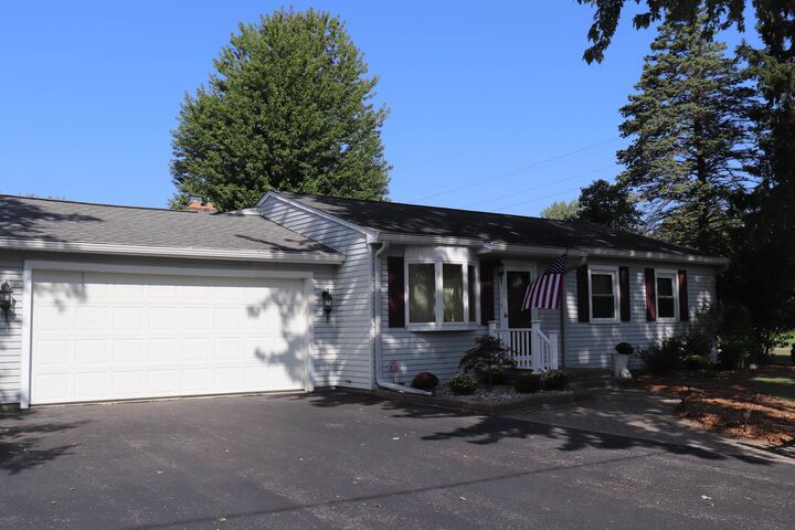 Property Photo: 3378 State St Road MI 48706