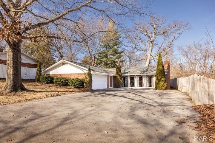 Property Photo:  5 Cheshire Drive  IL 62223 