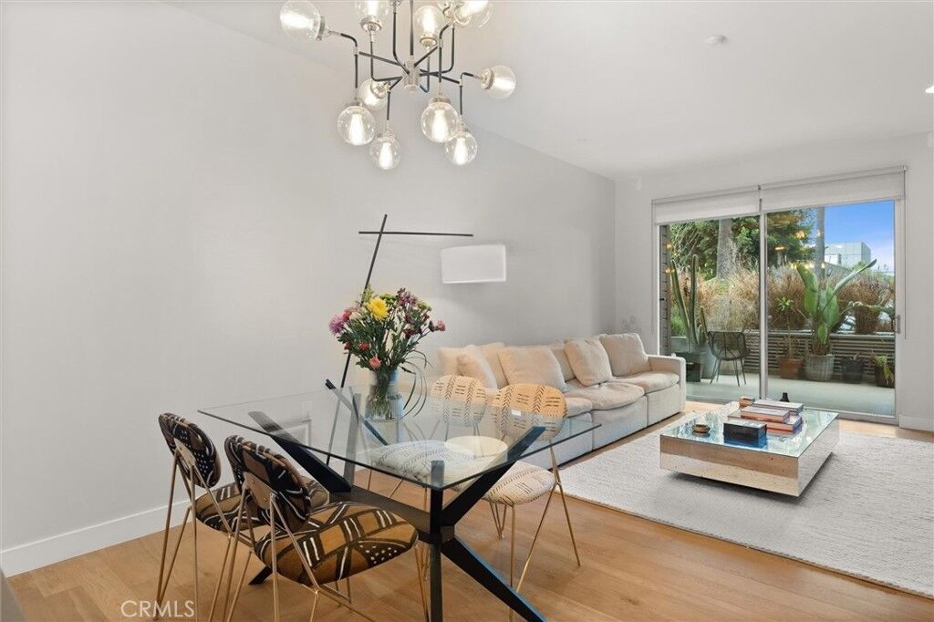 Property Photo:  6001 Carlton Way 102  CA 90028 