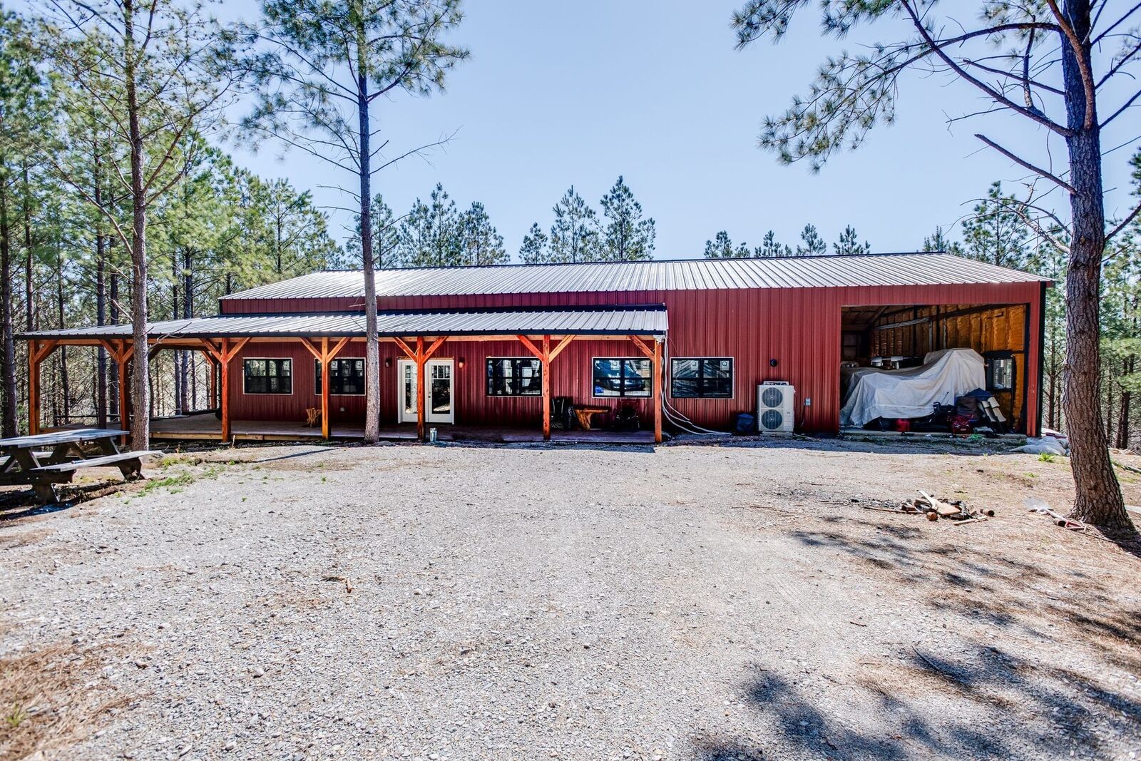 Property Photo:  201 Summit Dr  TN 37096 