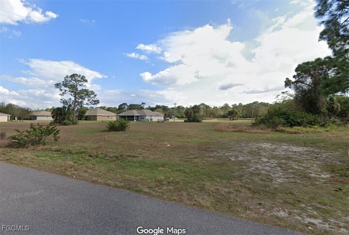 Property Photo: 1908 NE 33rd Terrace FL 33909