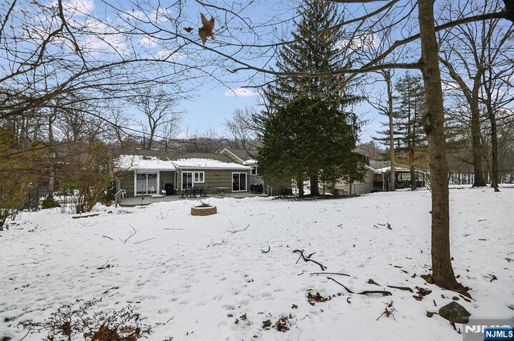 Property Photo:  45 Indian Road  NJ 07470 