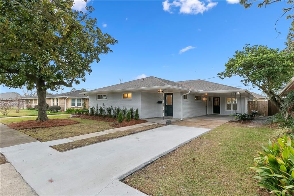 Property Photo:  7700 Kenmore Drive  LA 70123 
