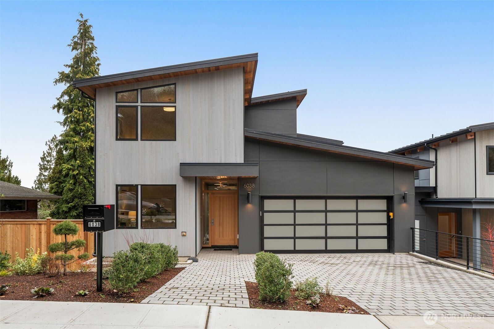 Property Photo:  6038  50th Avenue NE A  WA 98115 