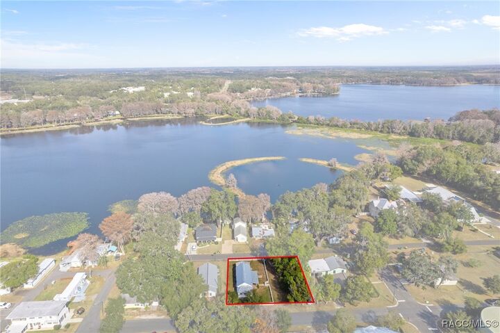 Property Photo:  503 Lake Street  FL 34450 