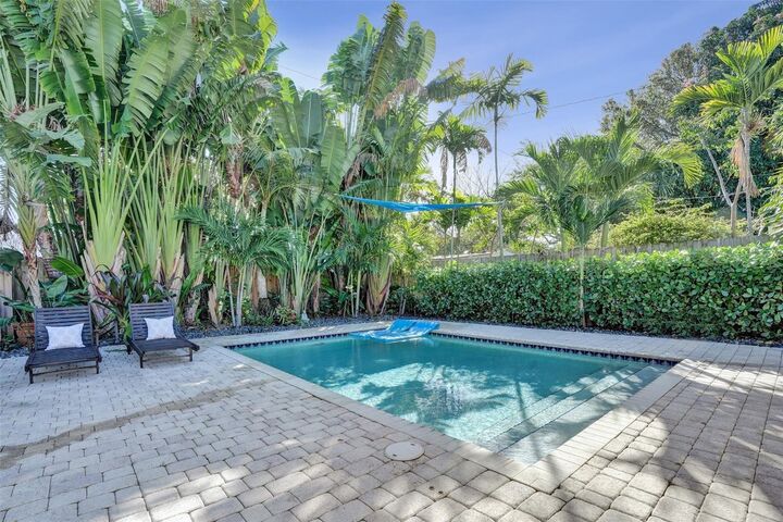 Property Photo:  4750 NE 8 Terrace  FL 33334 