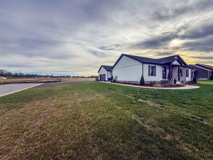 Property Photo:  136 Greenbriar Lane  KY 42171 