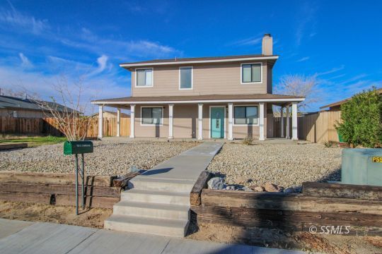 Property Photo:  920 E Church Ave  CA 93555 