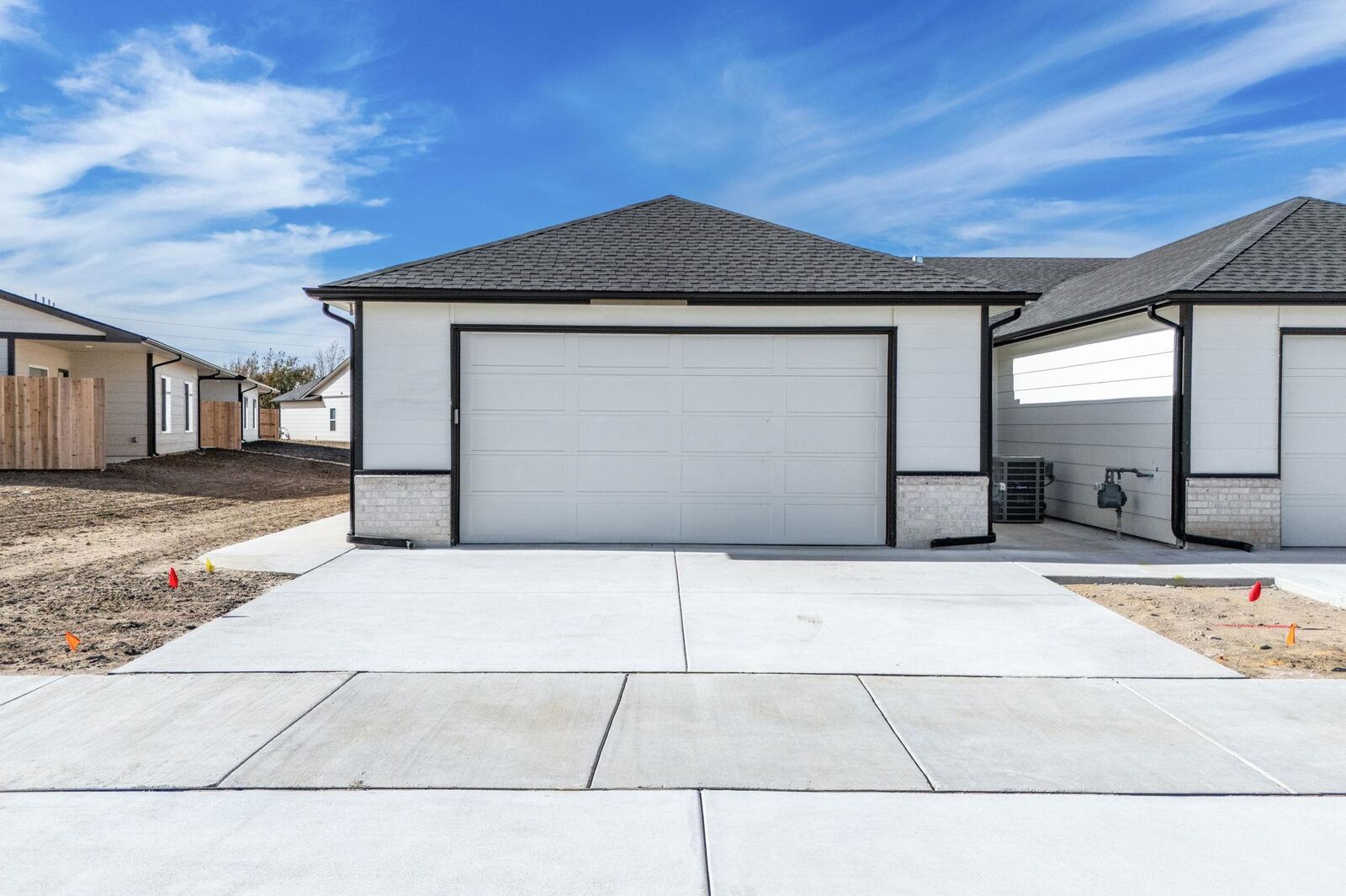 Property Photo:  504 E Harper St  KS 67147-8948 