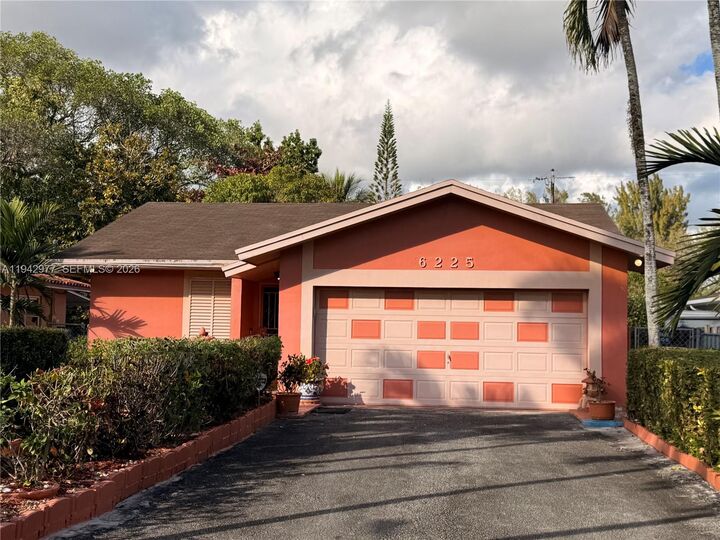 Property Photo:  6225 SW 59th St  FL 33143 