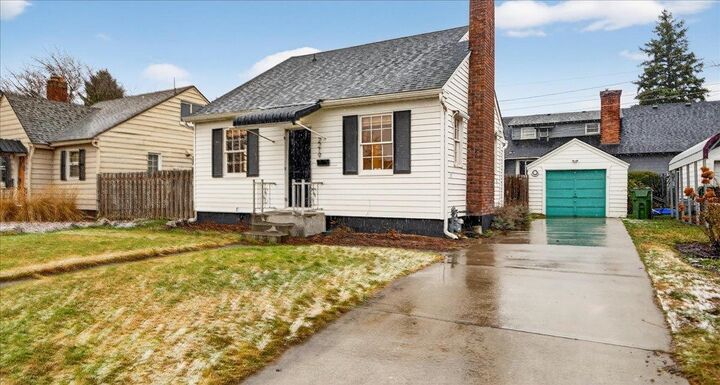 Property Photo:  2219 W Carlisle Ave  WA 99205 