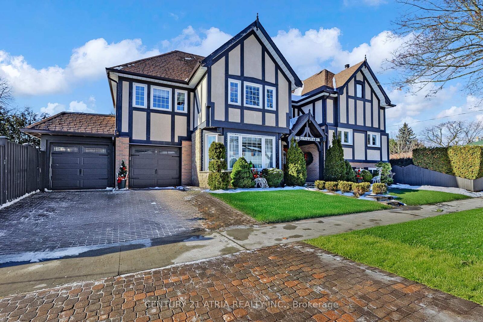 Property Photo: 39 Prattley Drive ON M2J 2K1