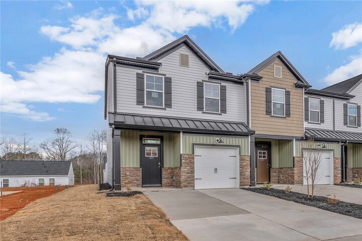 Property Photo:  407 Belgrove Way  SC 29640 