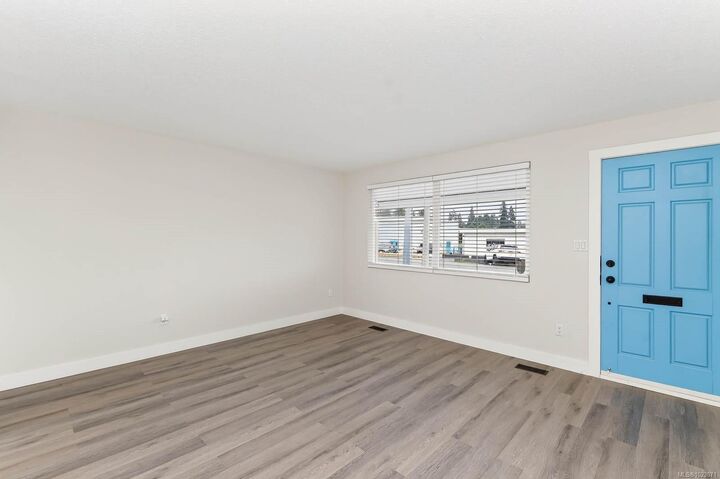 Property Photo: 4575 Arrowsmith Rd BC V9Y 5P3