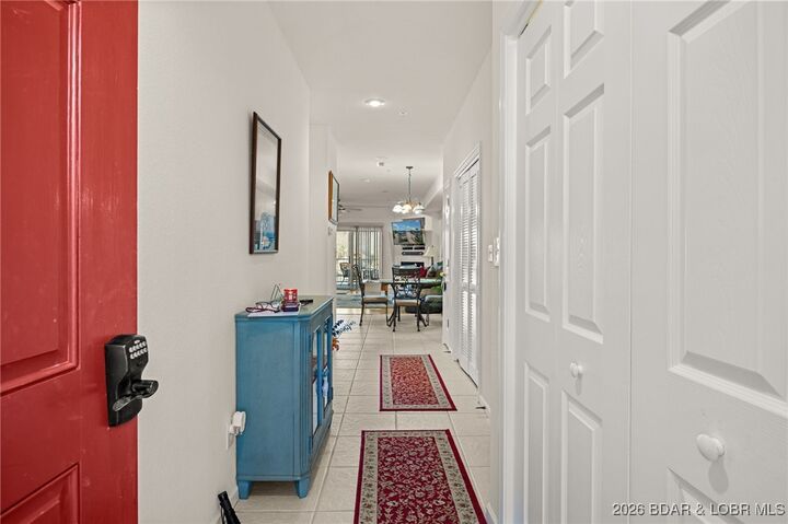 Property Photo:  562 Hyd A Way 3E  MO 65020 