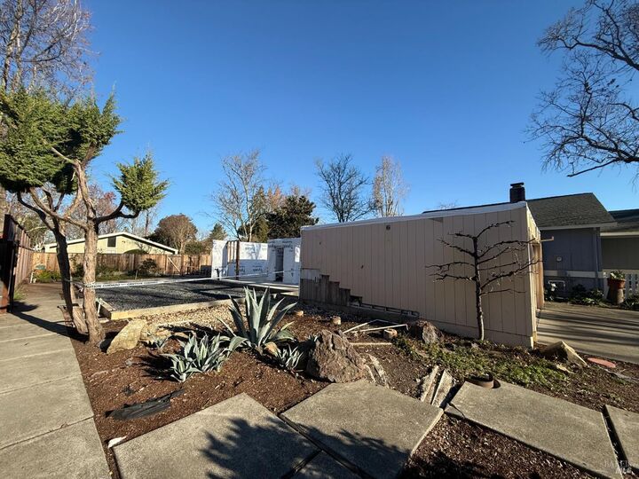 Property Photo:  1745 Arroyo Sierra Avenue  CA 95405 