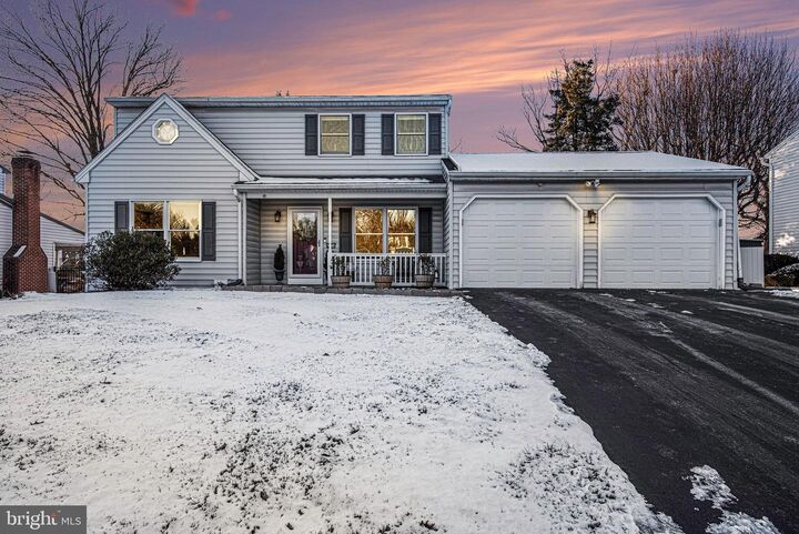 Property Photo:  2404 Rye Circle  PA 17055 