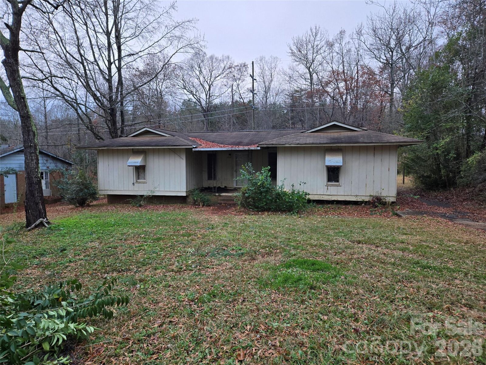 Property Photo:  1712 Northwoods Drive  NC 28086 