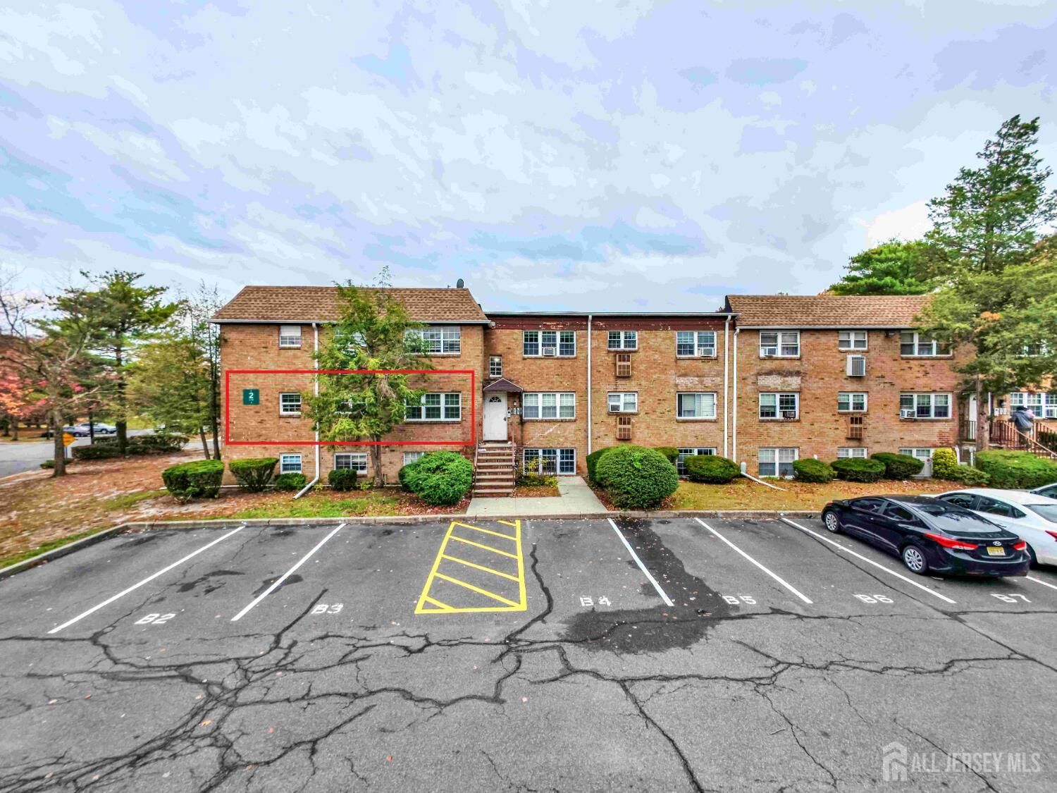 Property Photo:  14 College Drive  NJ 08817 