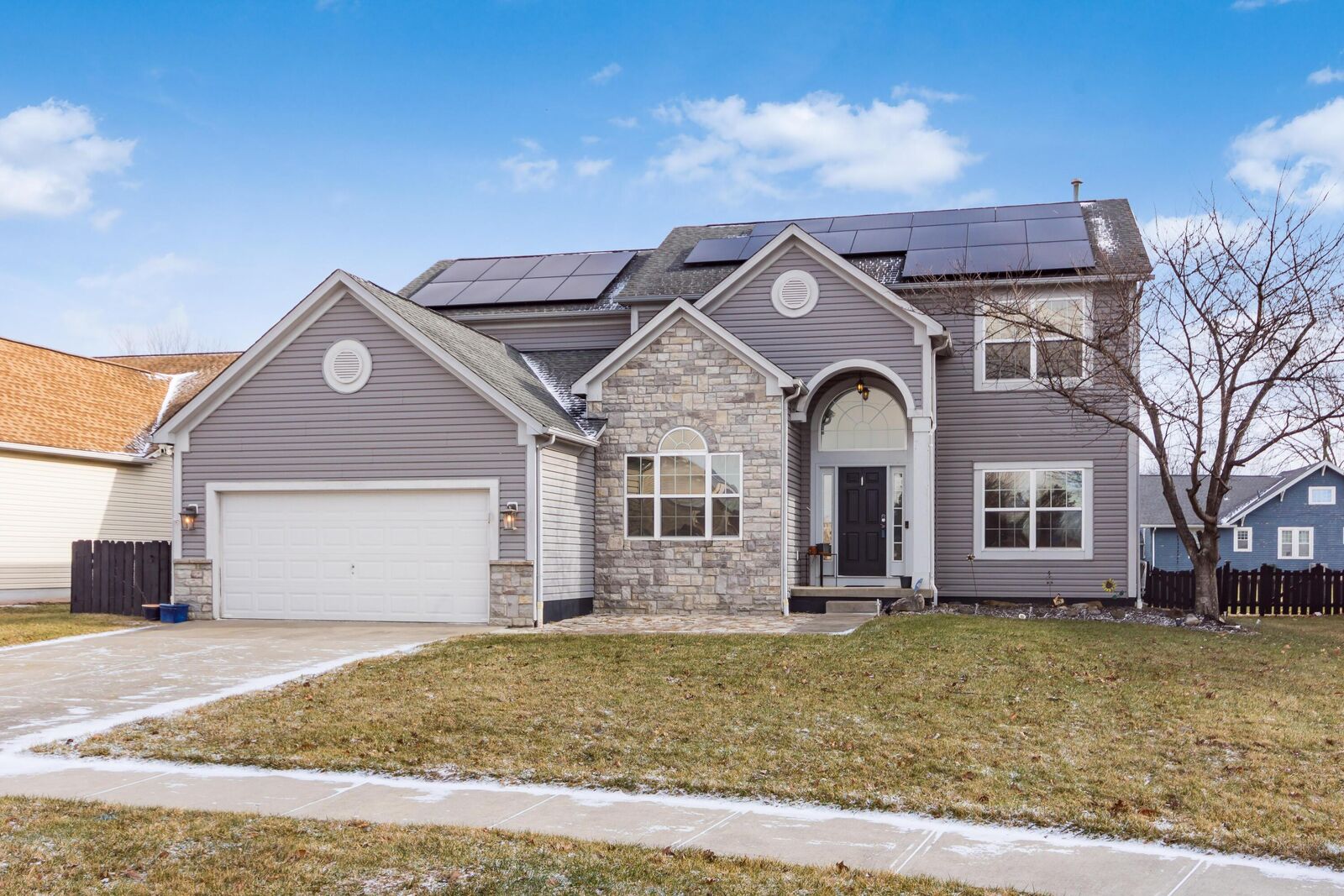 Property Photo:  4052 Ponds Edge Street  OH 43123 