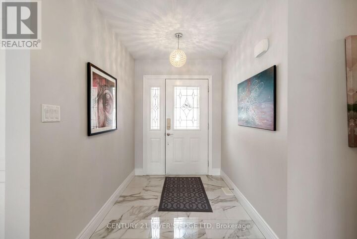 Property Photo:  17 Hardy Crescent  ON K6V 3A2 