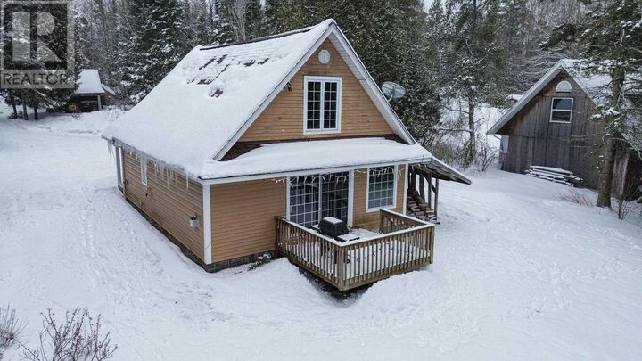 Property Photo:  2707 V Line Rd  ON P0R 1J0 