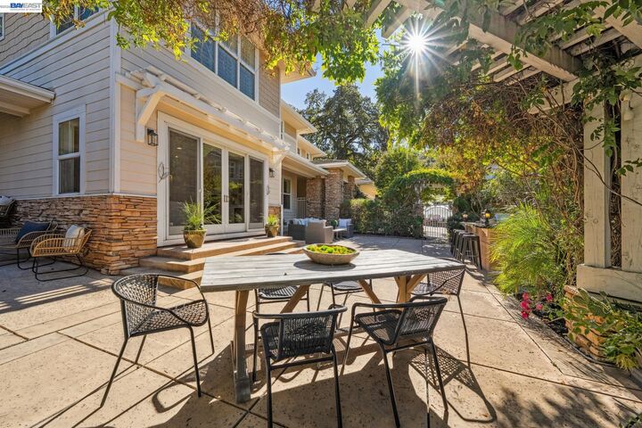 Property Photo:  125 Mystic Pl  CA 94507 