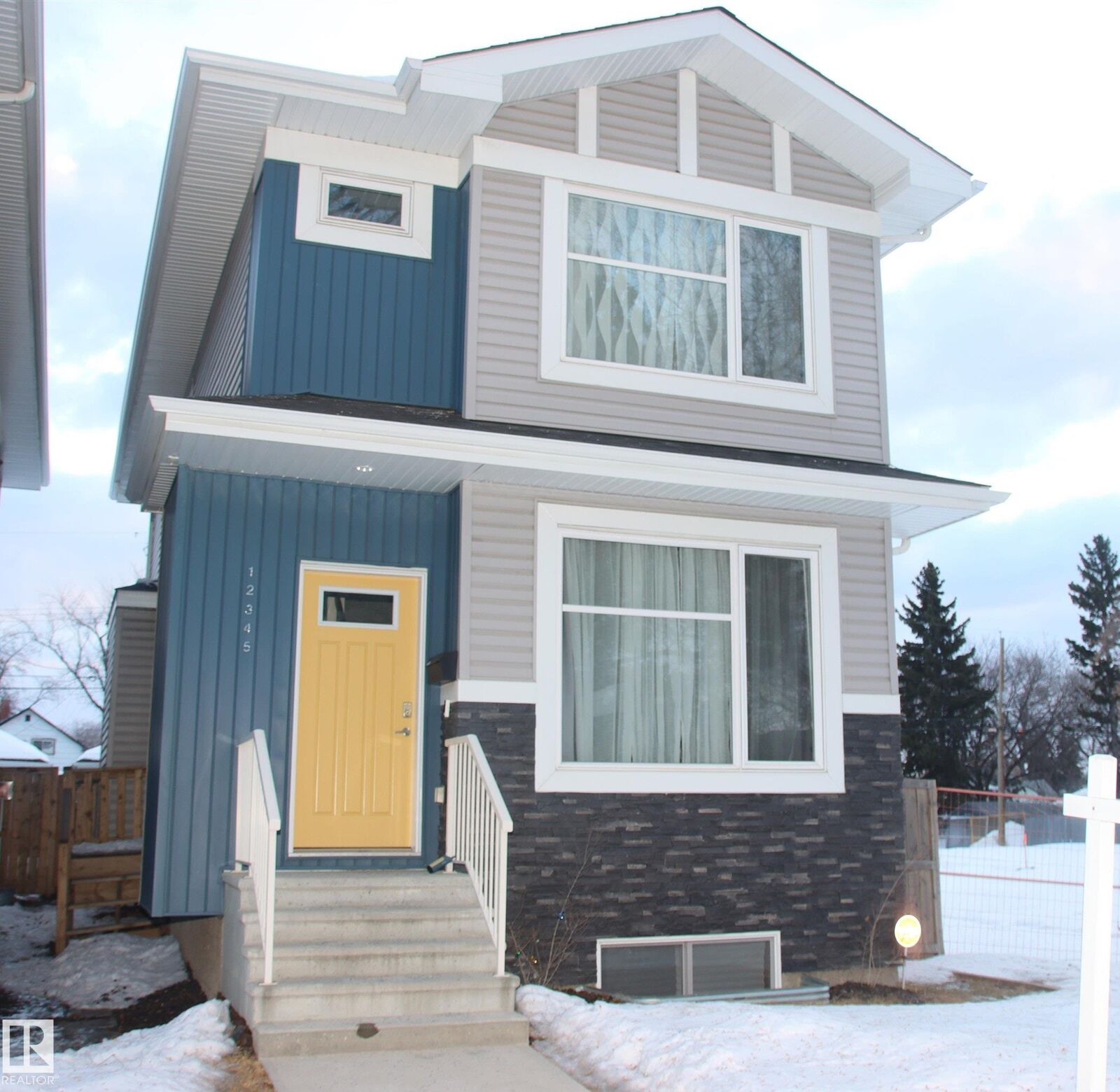 Property Photo:  12345 85 Street NW  AB T5B 3H1 