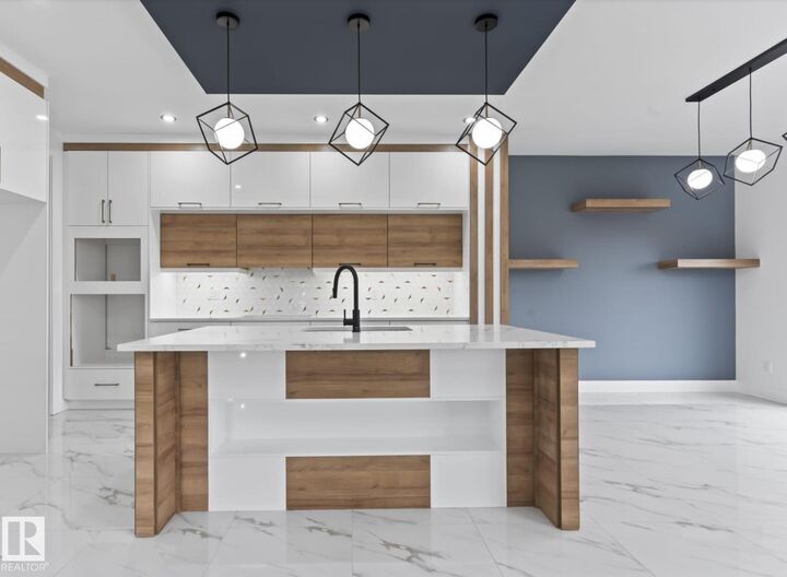 Property Photo:  18715 130 Street NW  AB T6V 0N3 