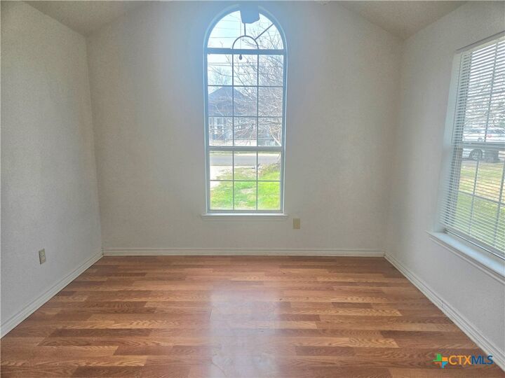 Property Photo:  819 S 16th Street  TX 76501 