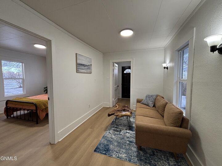 Property Photo: 325 Chaffee Row ND 58523