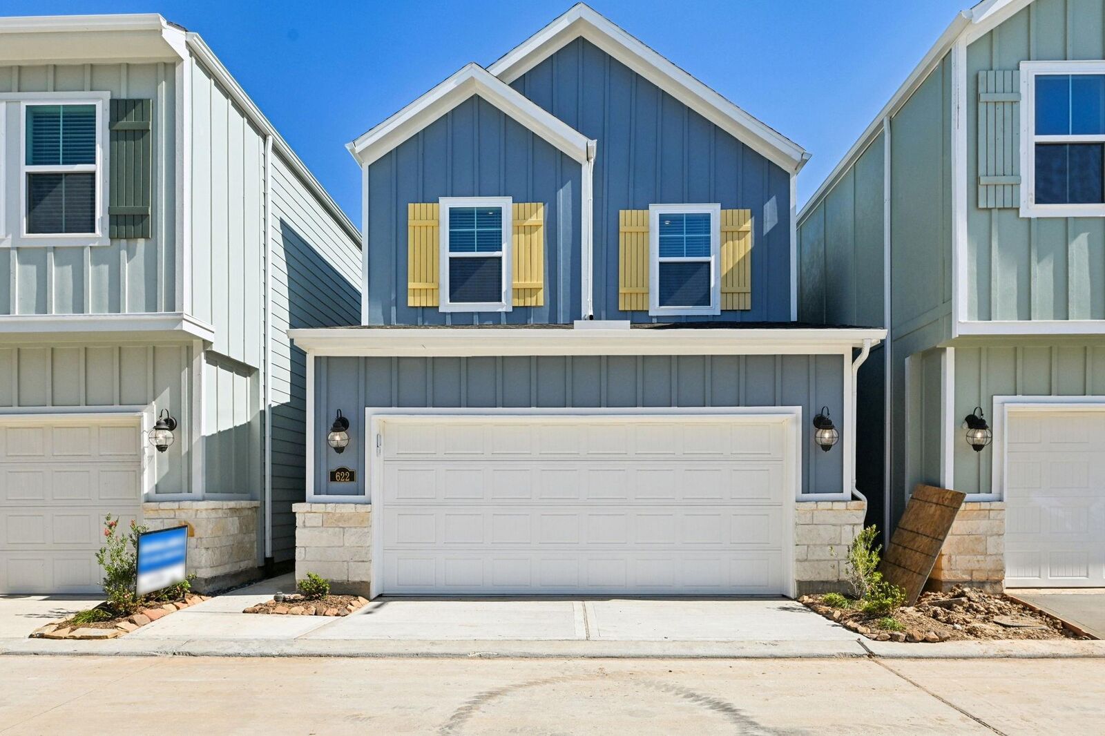 Property Photo:  622 Sand Dollar Drive  TX 77565 