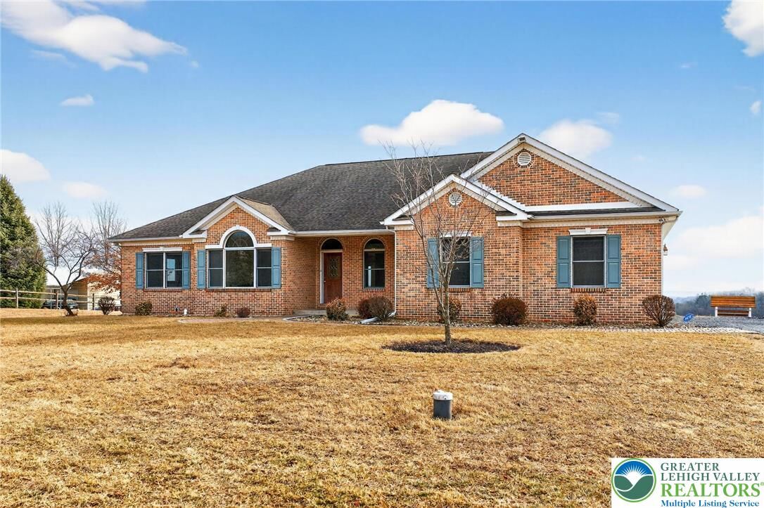 Property Photo:  3338 Spring Valley Road  PA 18080 