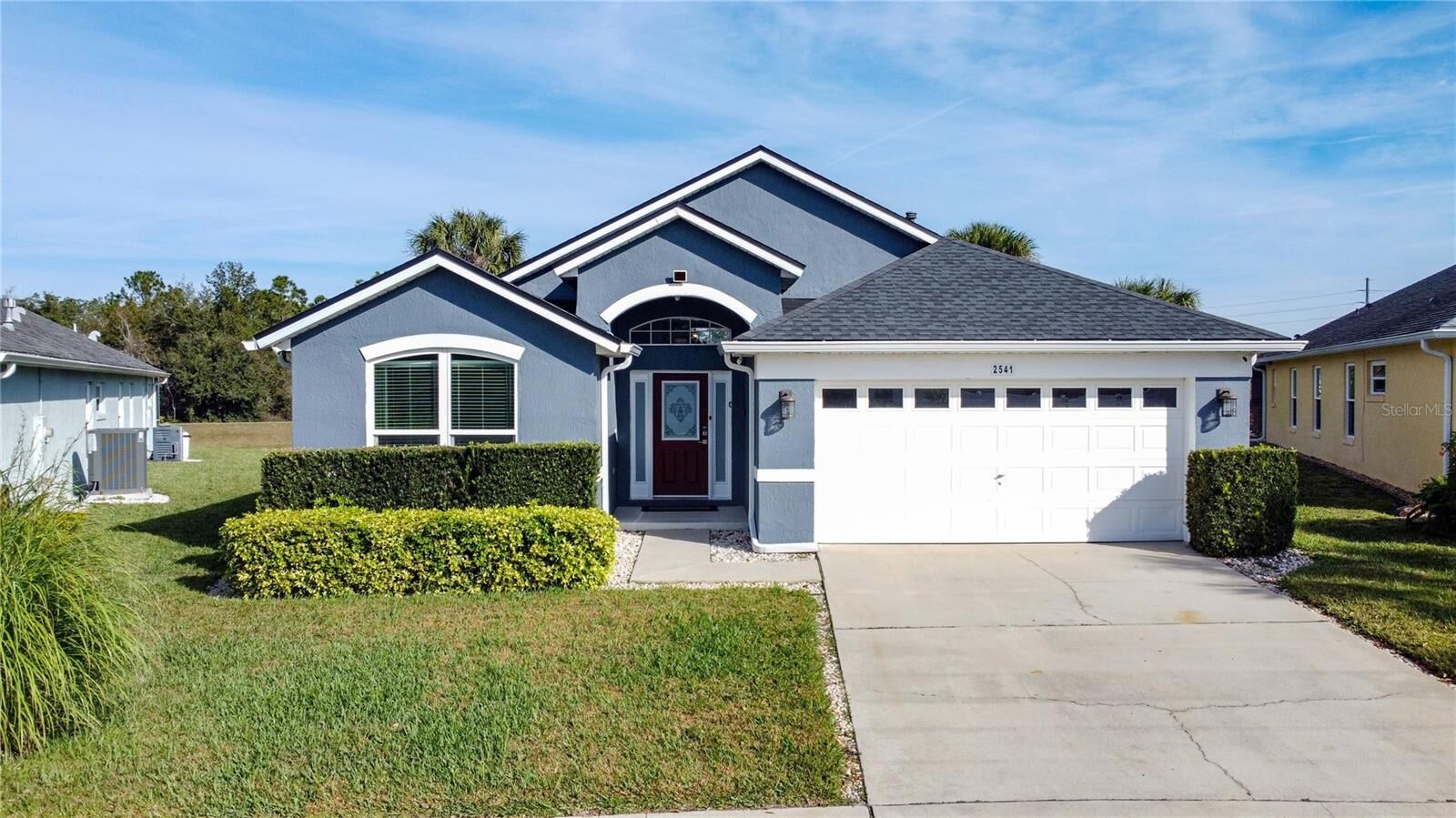 Property Photo:  2541 Oneida Loop  FL 34747 