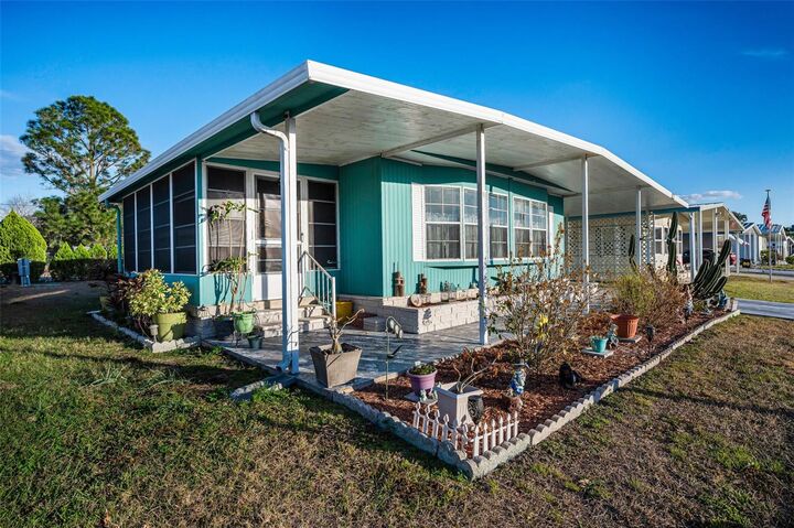 Property Photo:  3318 Carnation Lane  FL 33541 