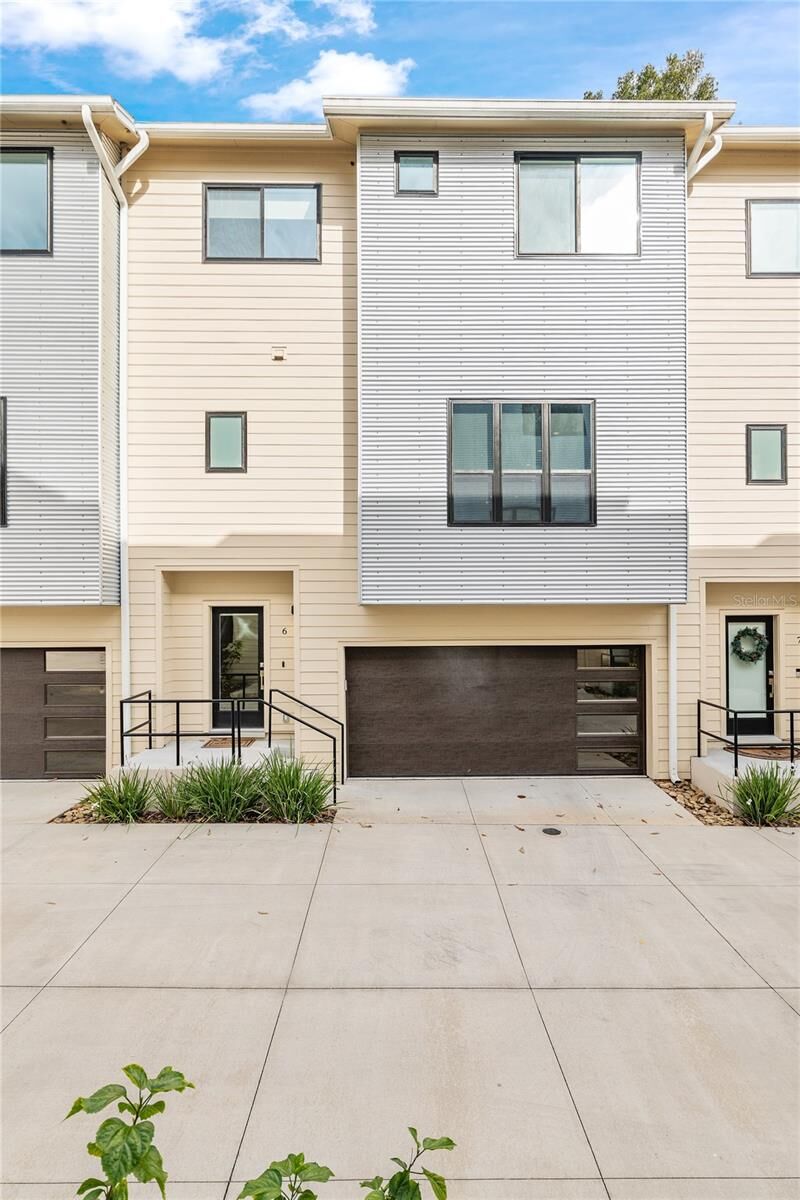 Property Photo:  2601 SW Williston Road 106  FL 32608 