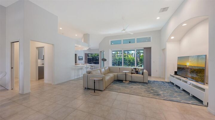 Property Photo:  4704 Sweetmeadow Circle  FL 34238 