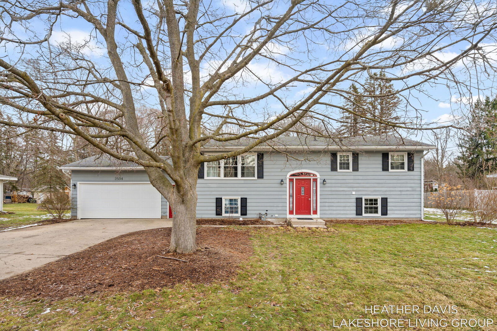 Property Photo: 2534 William Avenue MI 49424