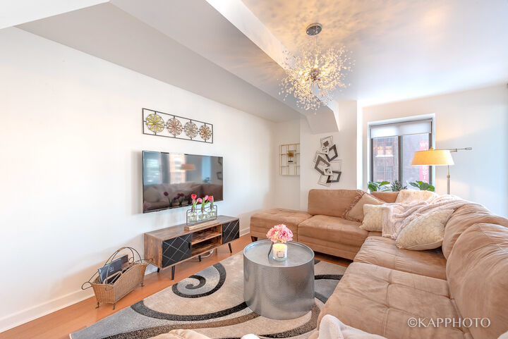 Property Photo:  345 N Canal Street 404  IL 60606 