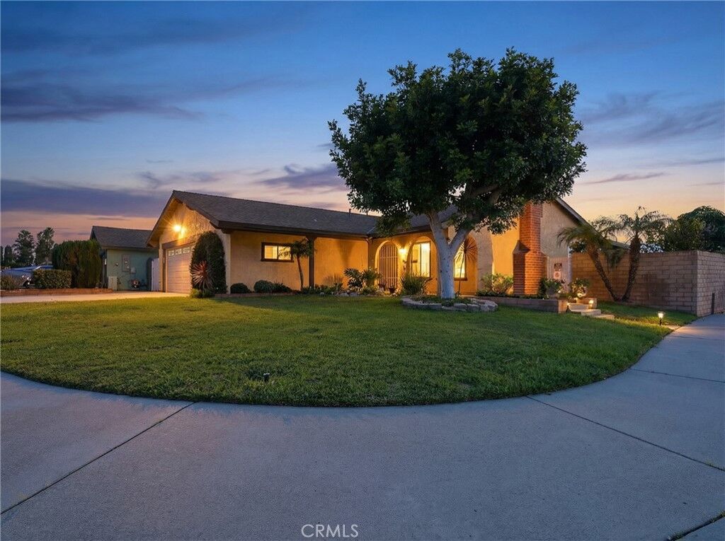 Property Photo:  937 N Greenpark  CA 91724 