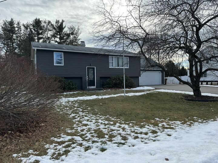 Property Photo:  6 Lina Avenue  ME 04072 