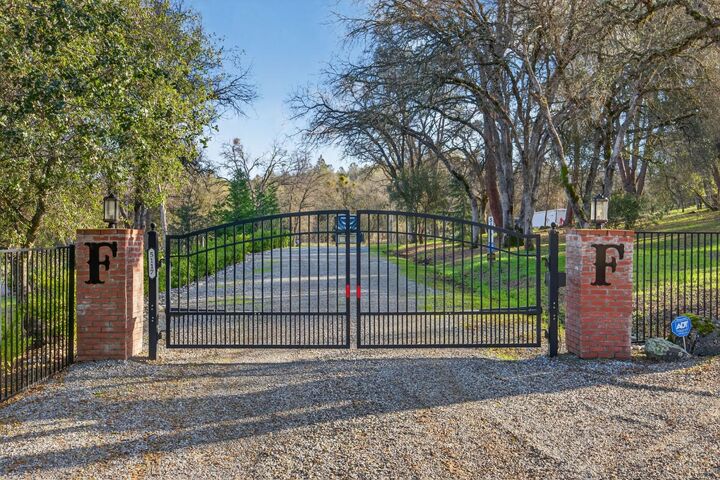 Property Photo:  5117 Cutty Sark Lane  CA 95682 